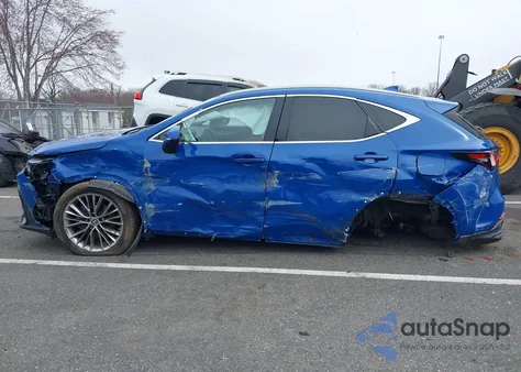 2022 Lexus Nx 350H Premium z USA, uszkodzony, nr VIN 2T2GKCEZ9NC001397